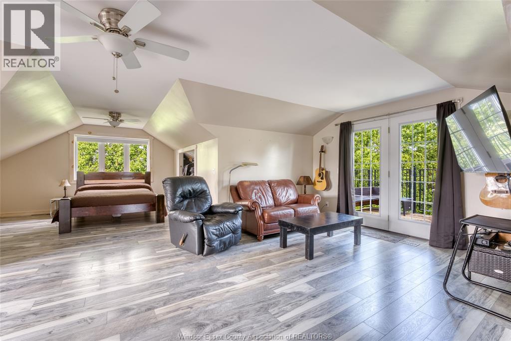 113 BEACH COURT - 47