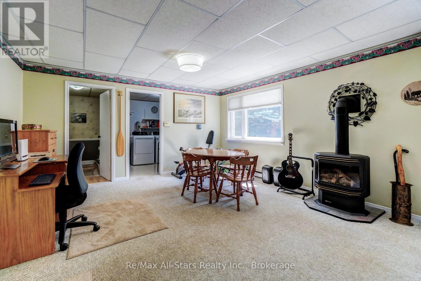 16 CEDARTREE LANE - 31