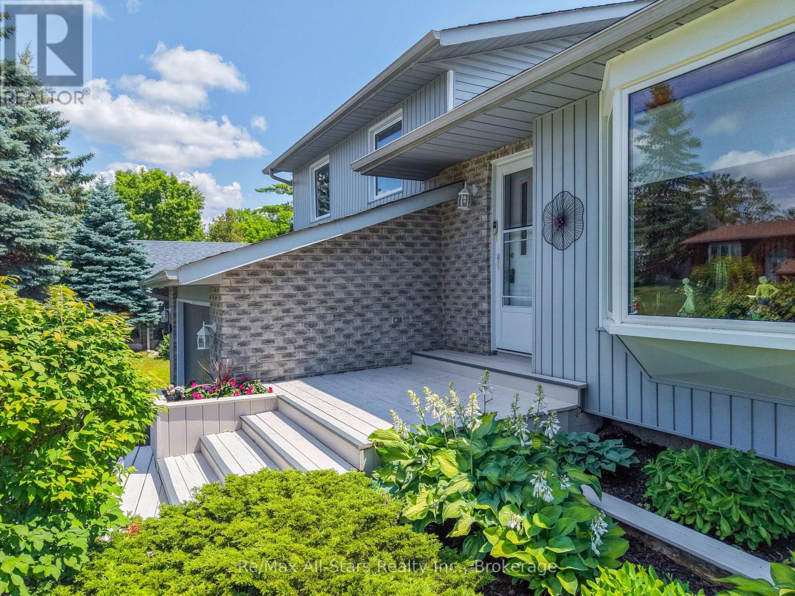 16 CEDARTREE LANE - 34
