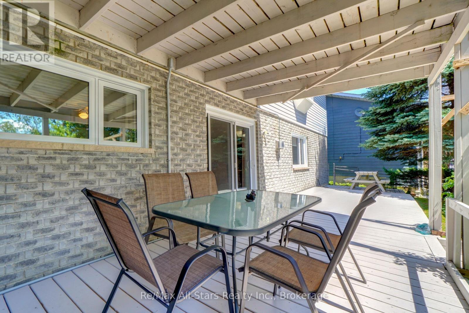 16 CEDARTREE LANE - 38