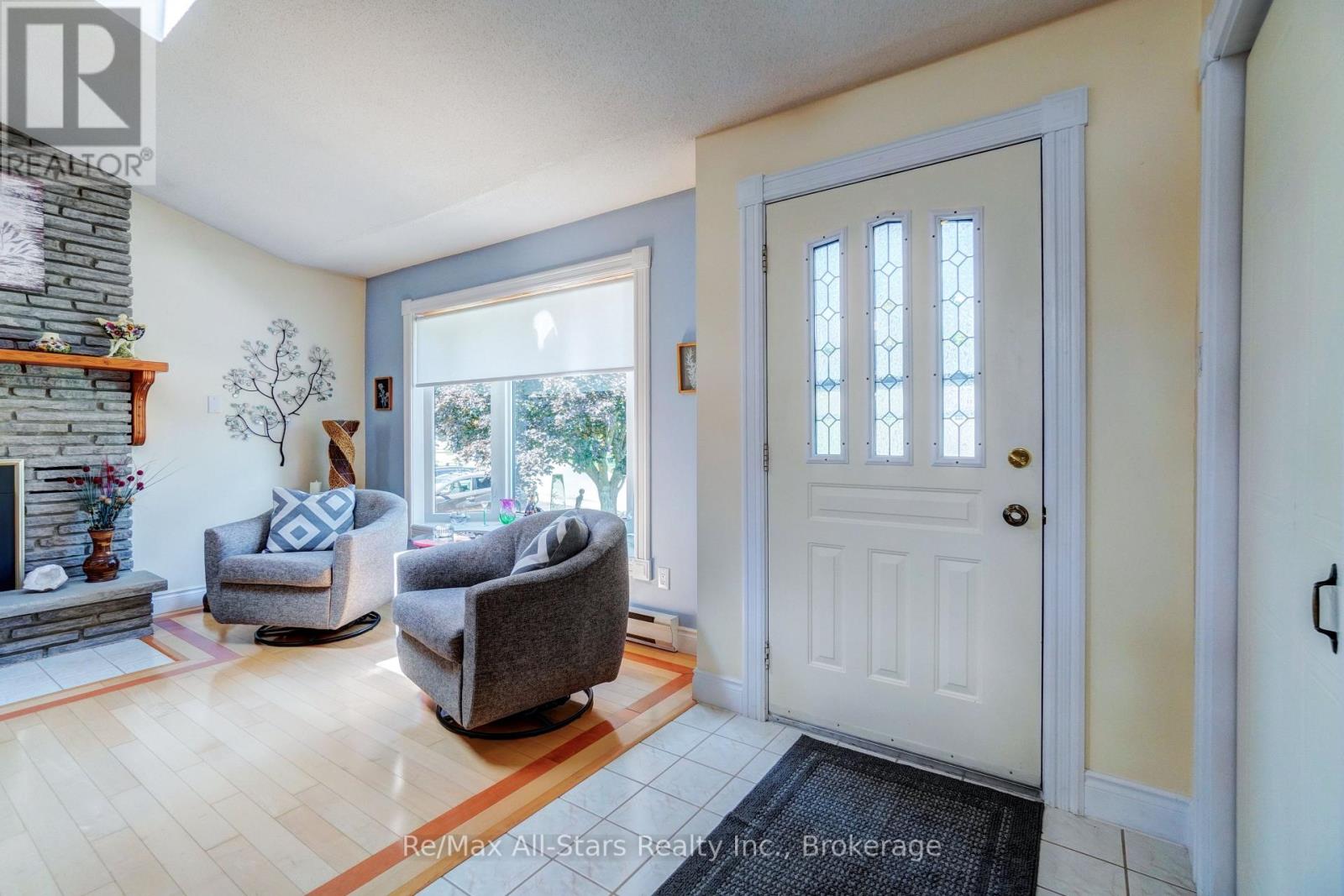 16 CEDARTREE LANE - 4