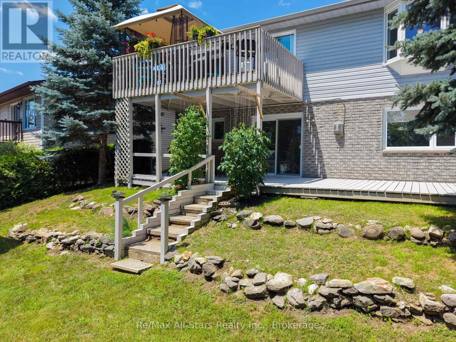 16 CEDARTREE LANE - 41