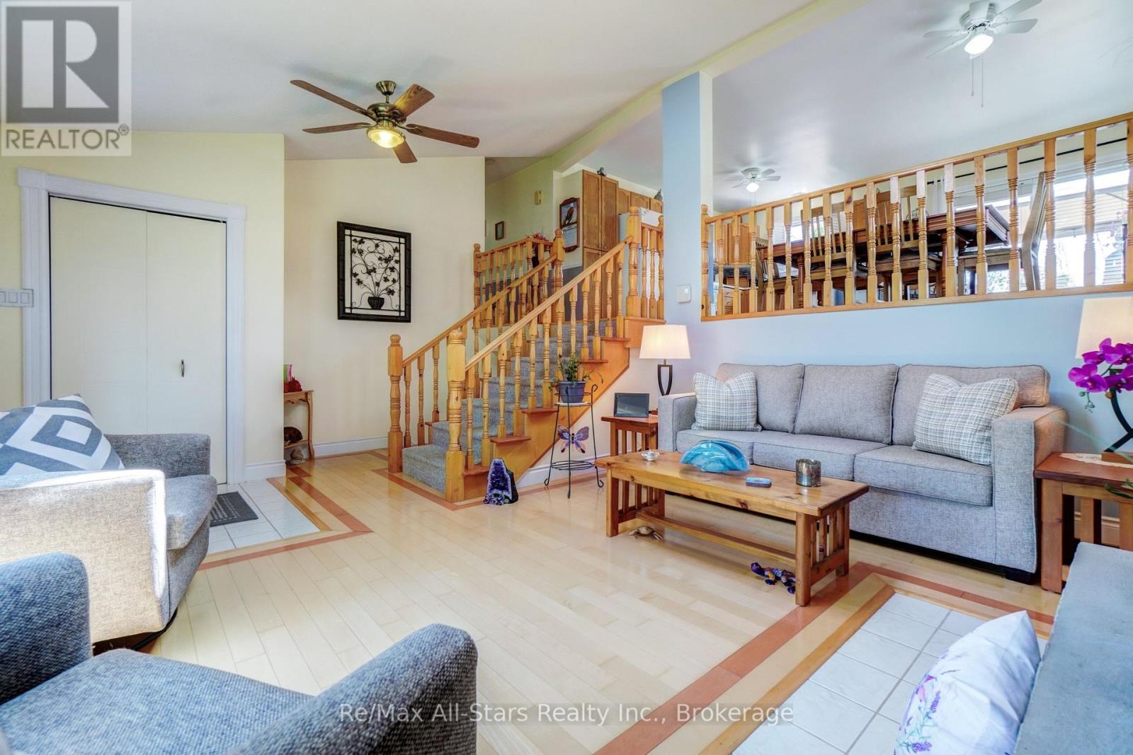 16 CEDARTREE LANE - 6