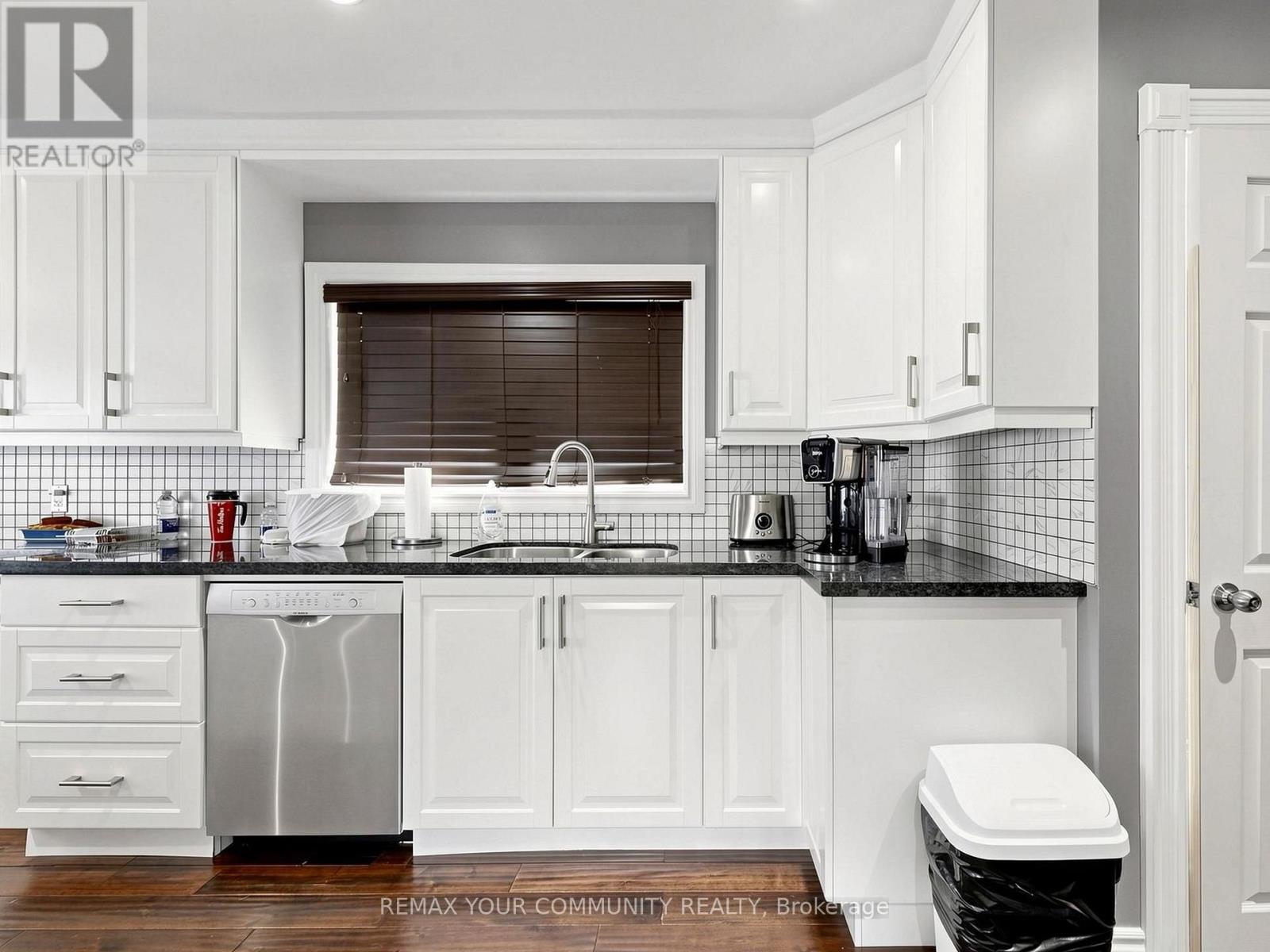 44 LEWISTON ROAD - 17