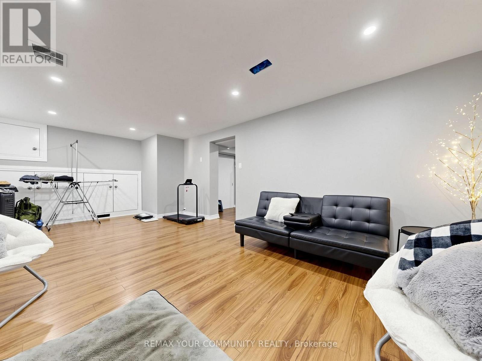 44 LEWISTON ROAD - 33