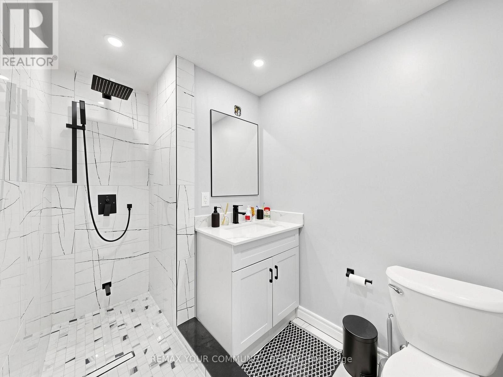 44 LEWISTON ROAD - 36