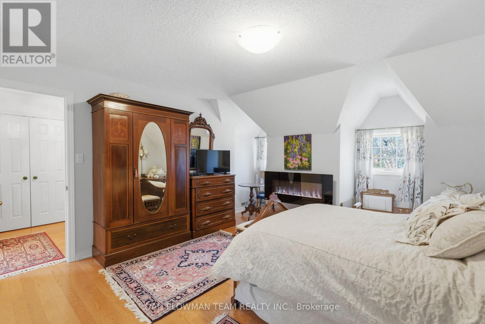 10 BARRINGTON PLACE - 19
