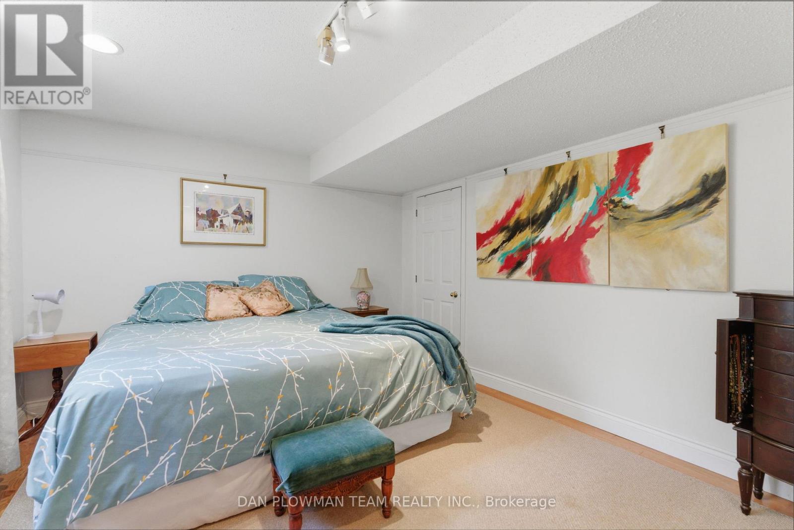 10 BARRINGTON PLACE - 29