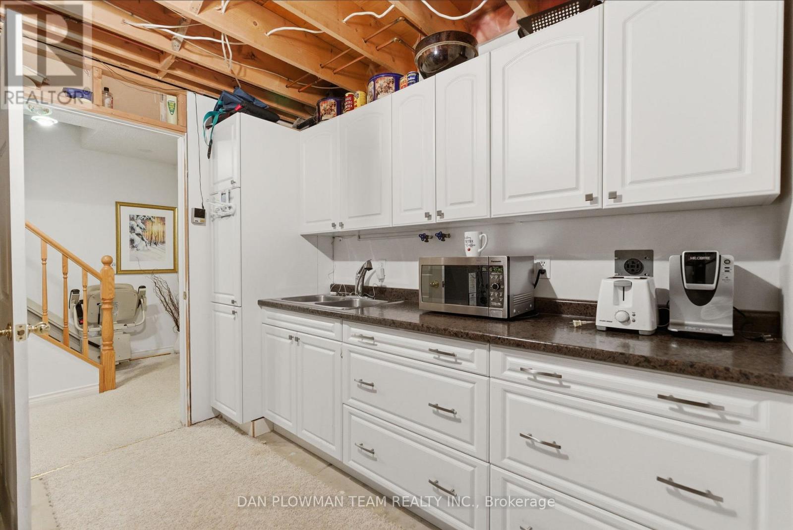 10 BARRINGTON PLACE - 33