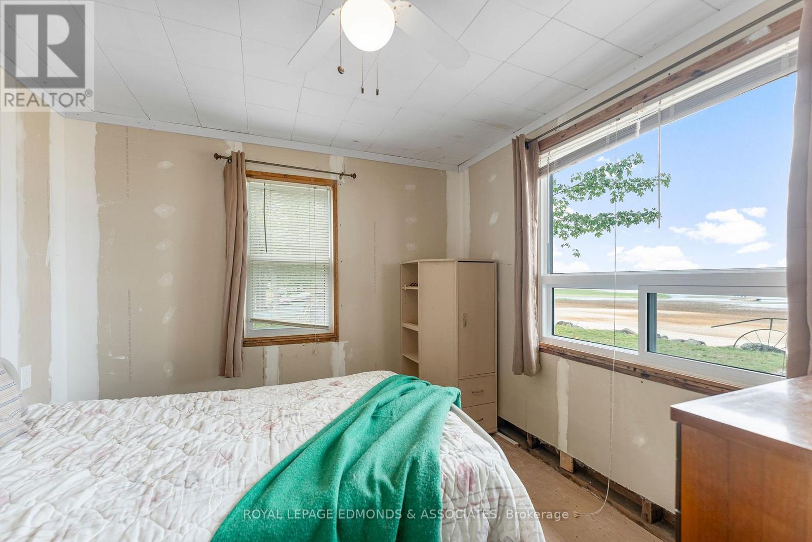 45 GREATVIEW TRAIL - 16