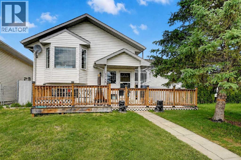 9748 123 Avenue - 1