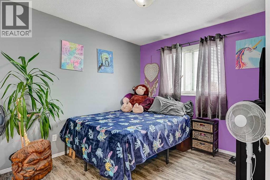 9748 123 Avenue - 14
