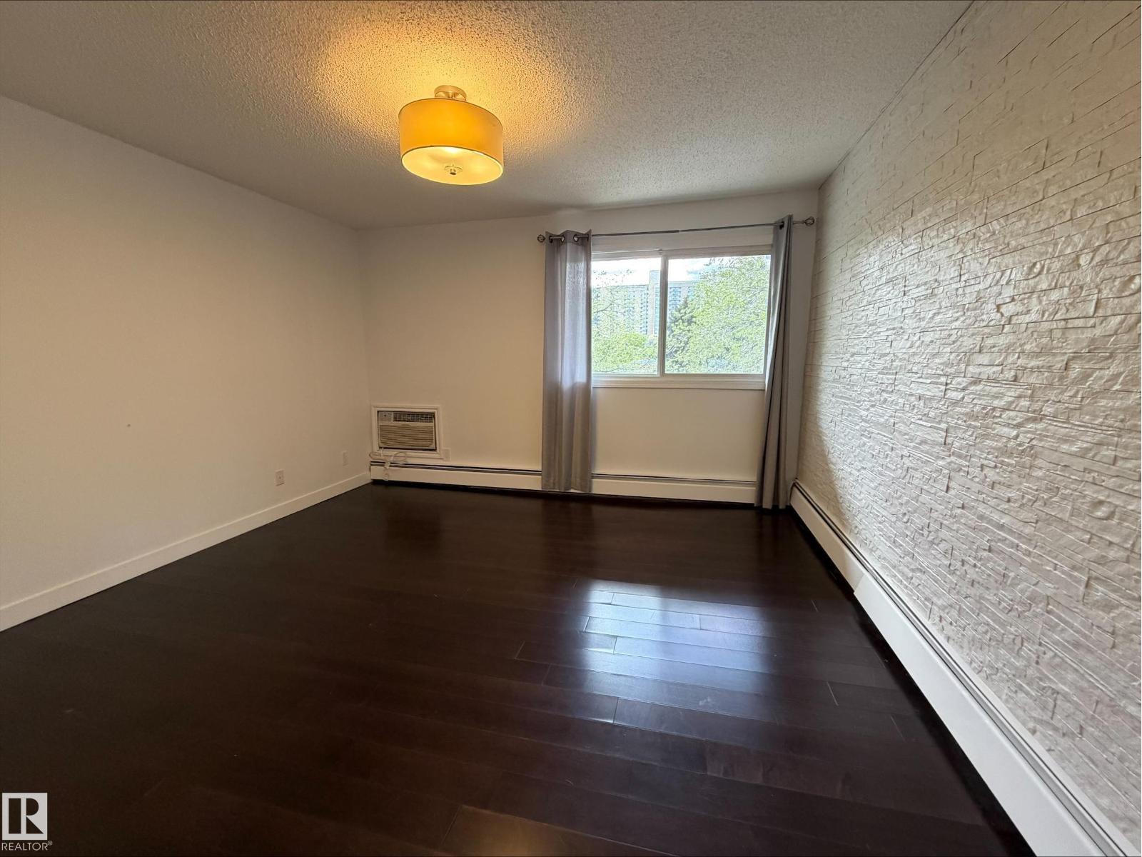 #403 10335 118 ST NW - 19