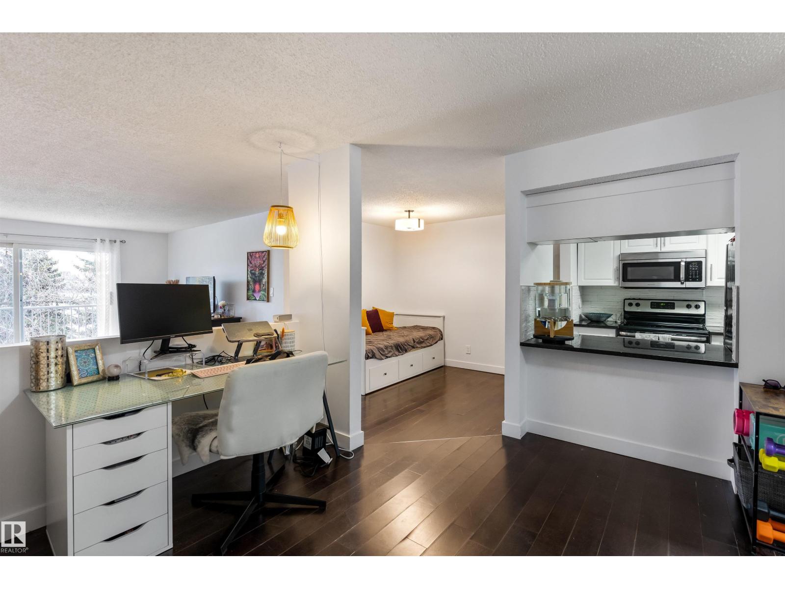 #403 10335 118 ST NW - 4