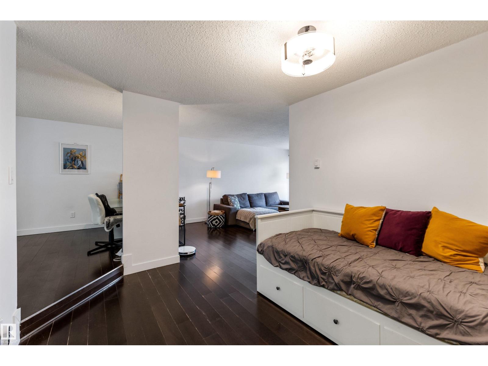 #403 10335 118 ST NW - 9
