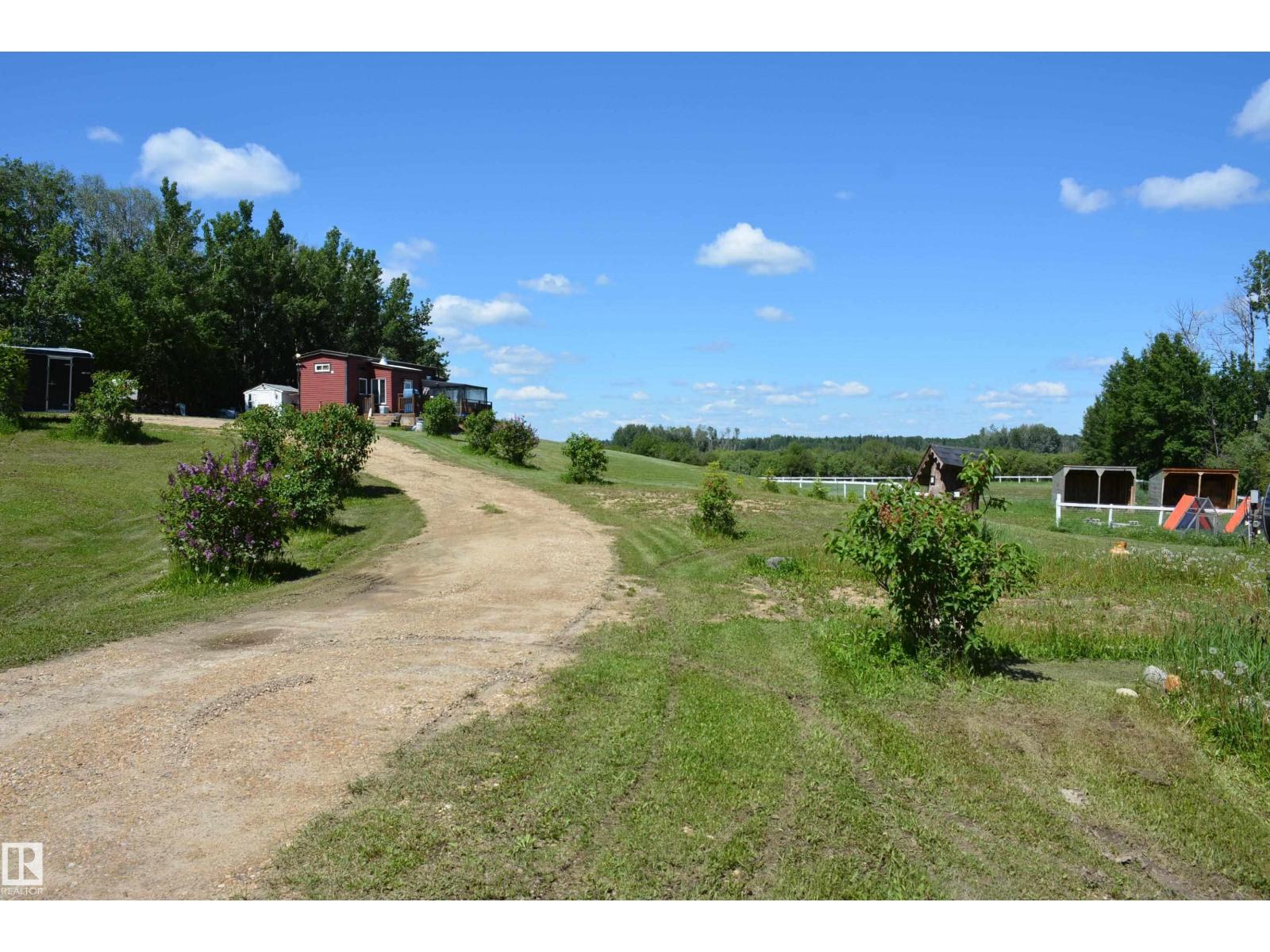 5102 Twp Rd 602 - 2