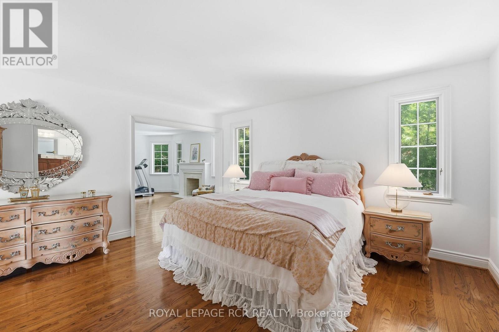 193 SHERWOOD PLACE - 21