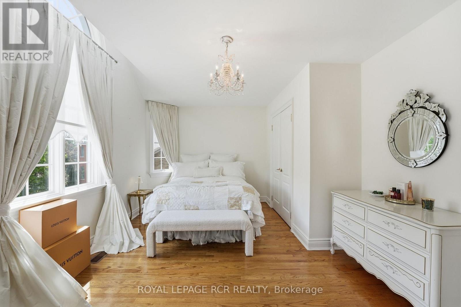 193 SHERWOOD PLACE - 28