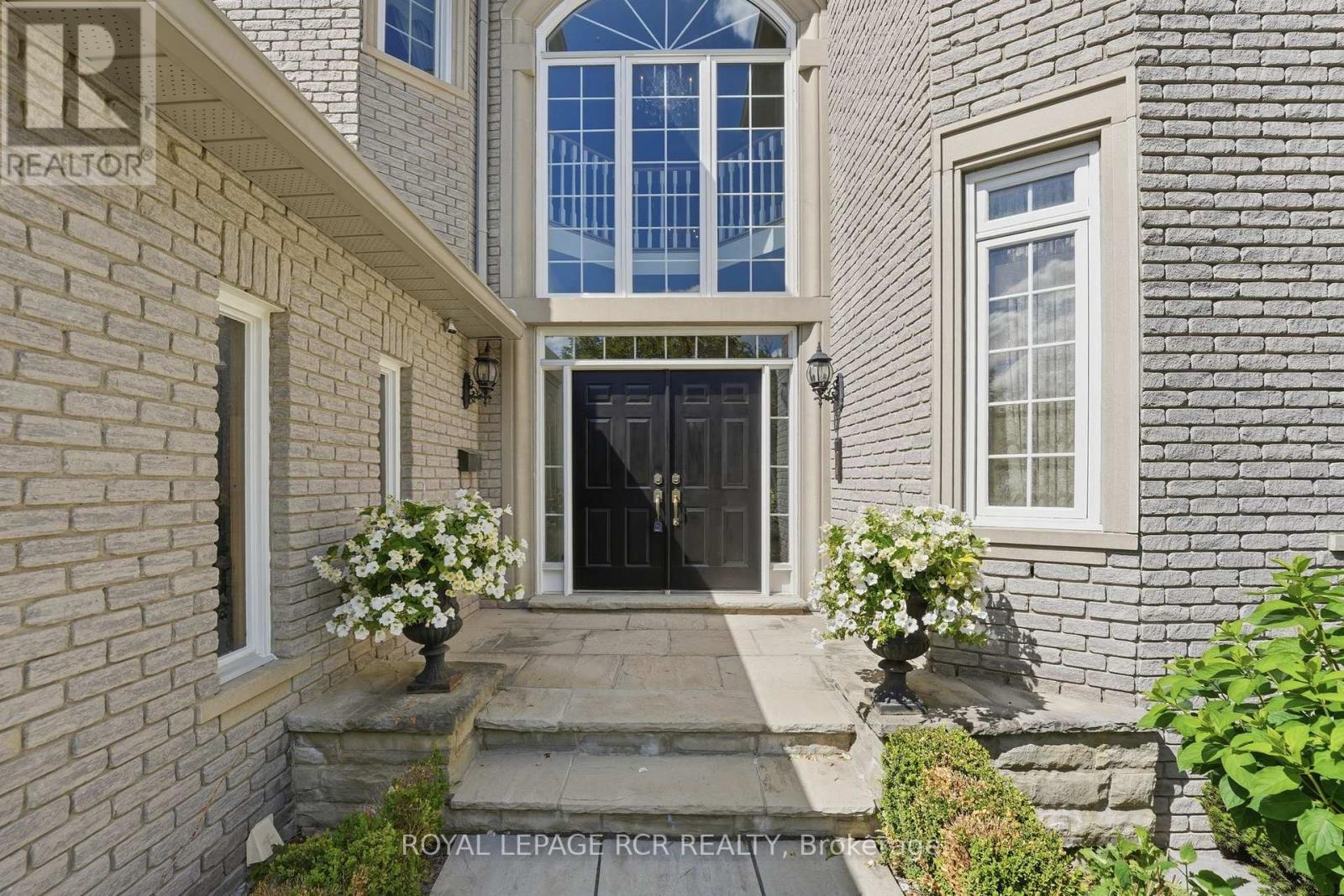 193 SHERWOOD PLACE - 3