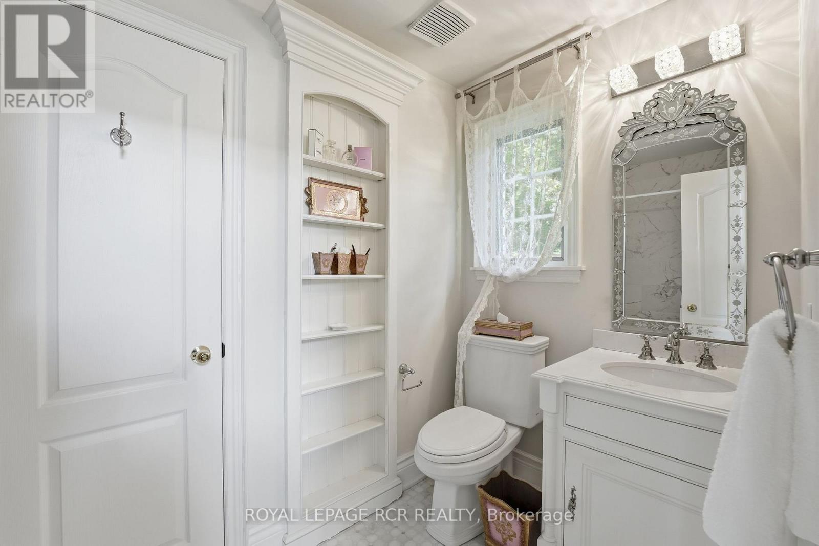 193 SHERWOOD PLACE - 32