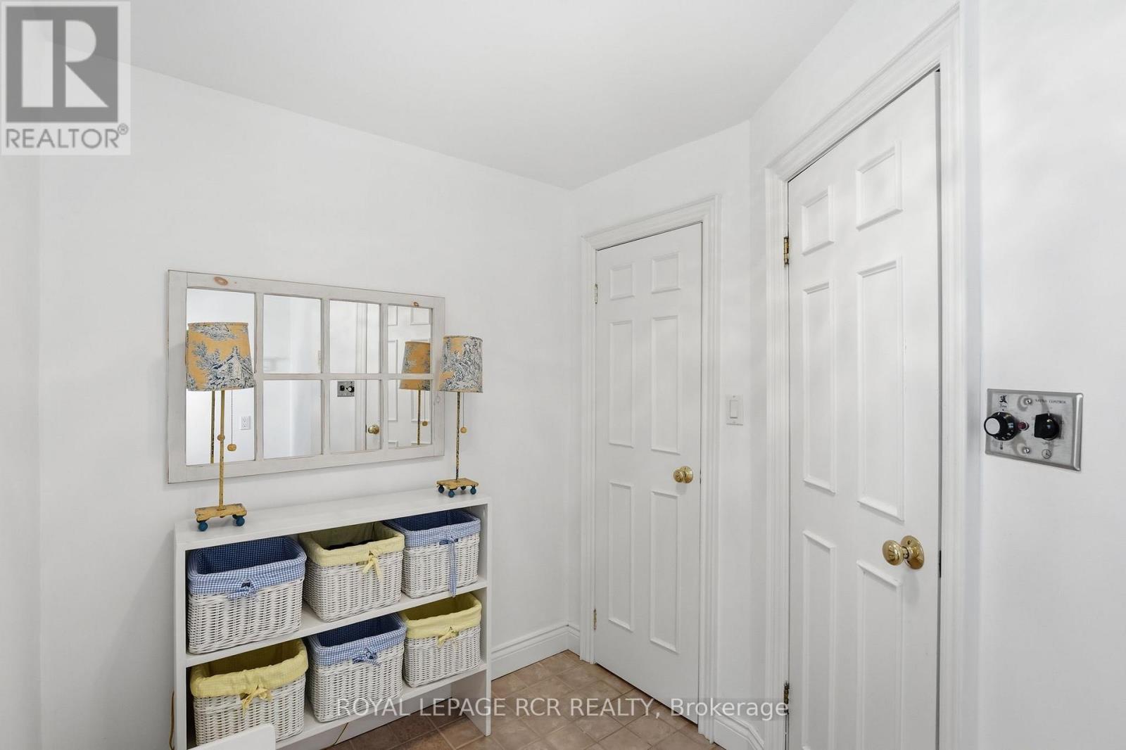 193 SHERWOOD PLACE - 40