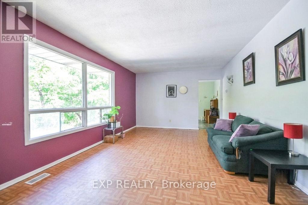 915 VINDIN STREET - 6