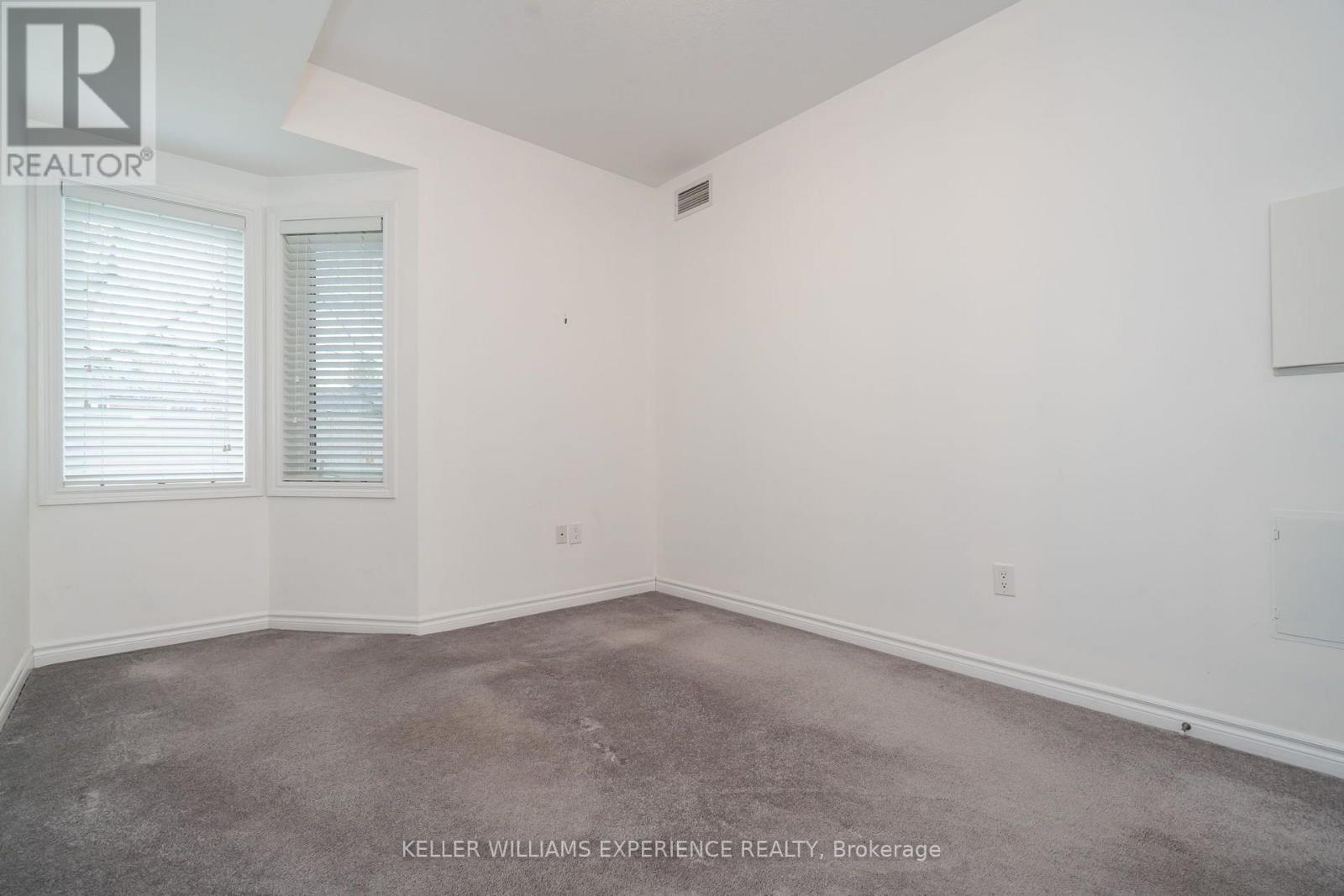 #103 19B YONGE STREET N - 16