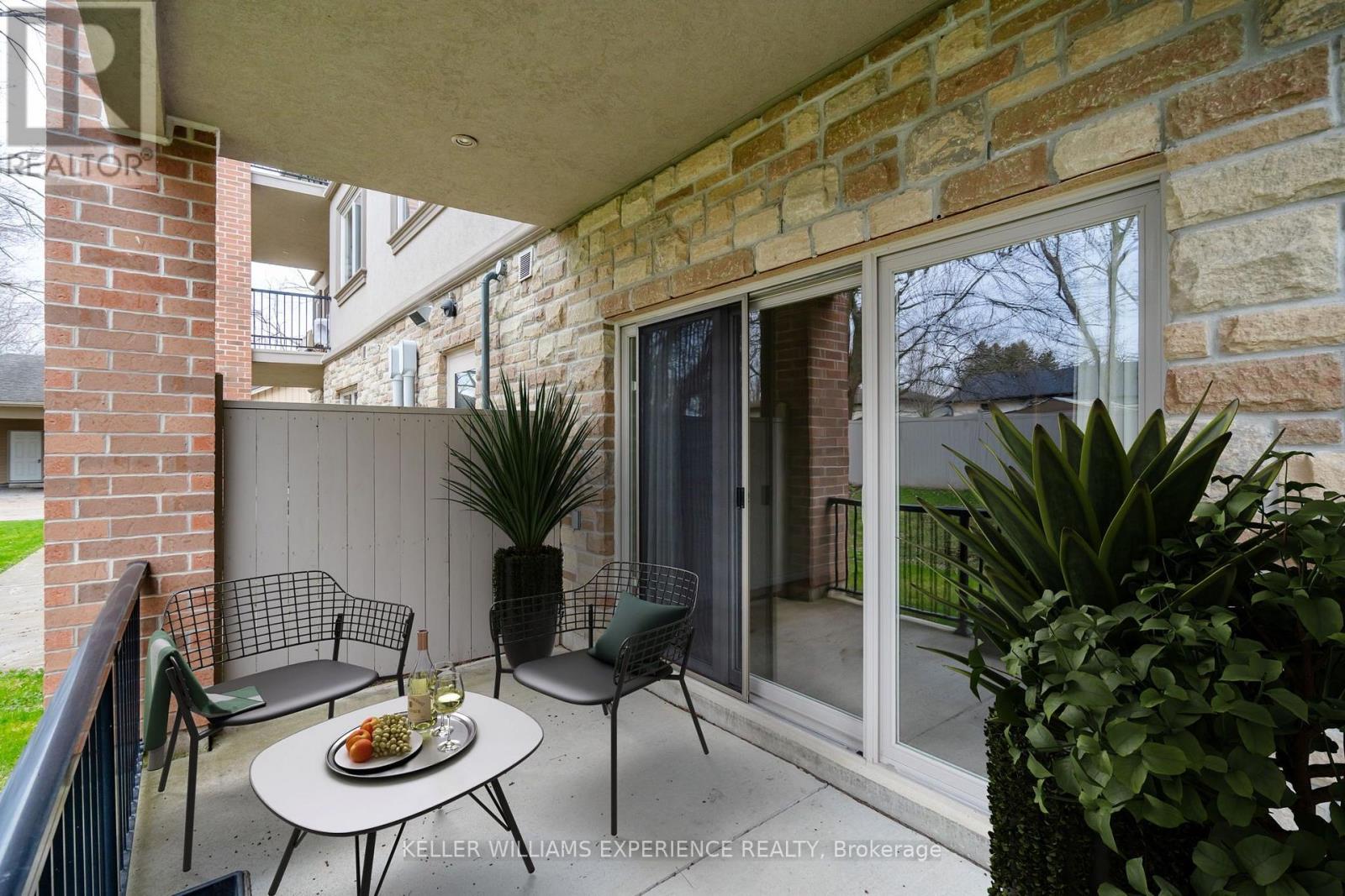 #103 19B YONGE STREET N - 28