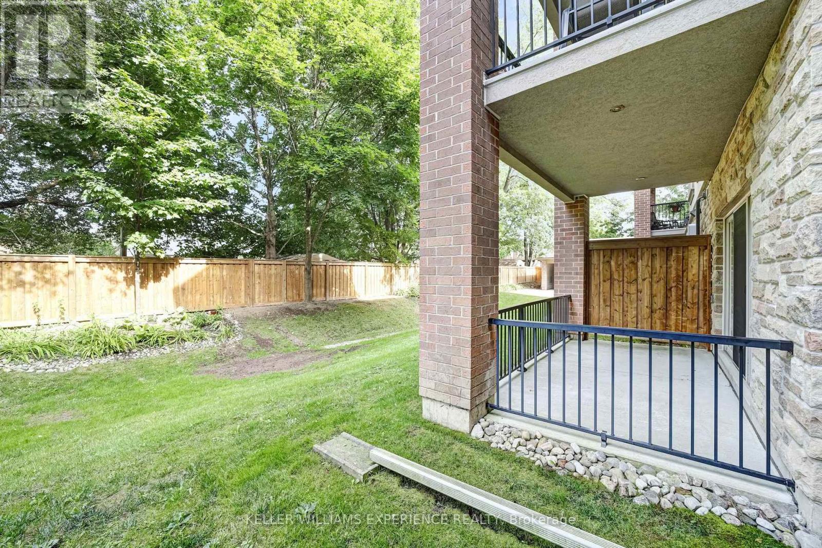 #103 19B YONGE STREET N - 30