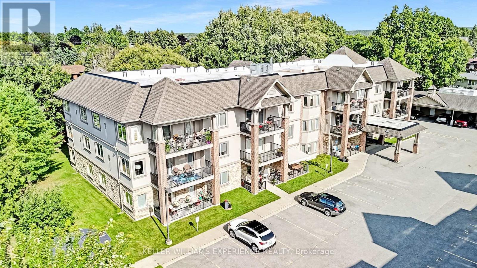 #103 19B YONGE STREET N - 35