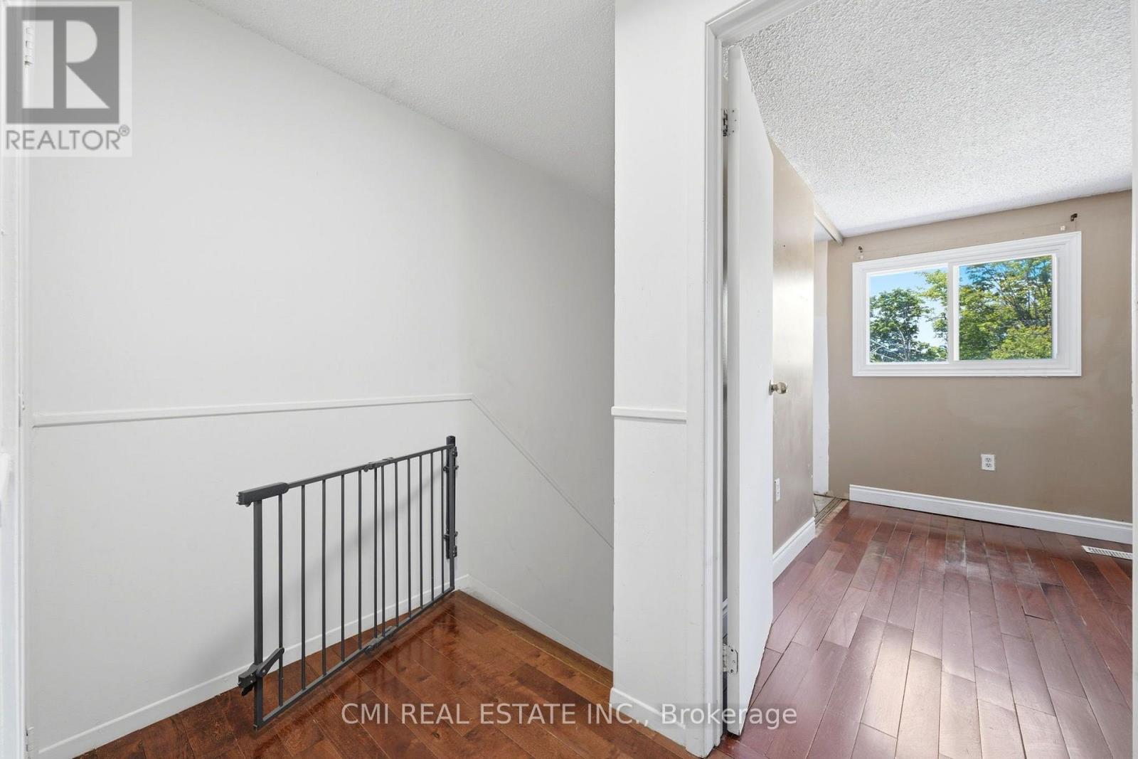 1 MCCUAIG COURT - 17