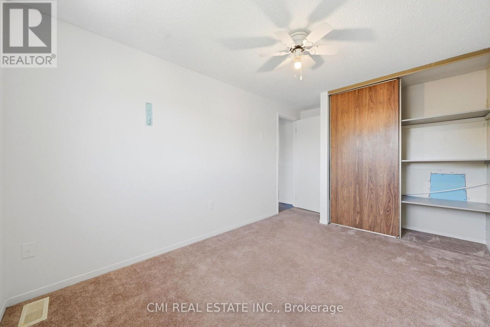 1 MCCUAIG COURT - 24