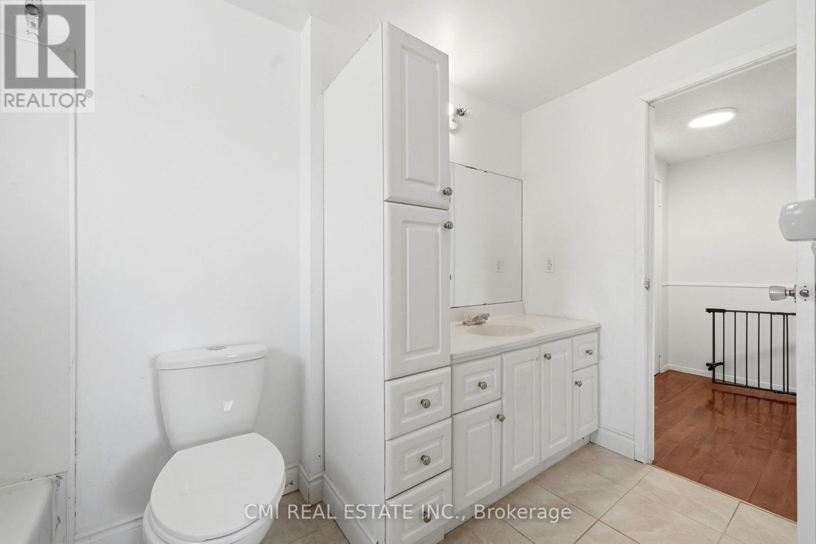 1 MCCUAIG COURT - 25