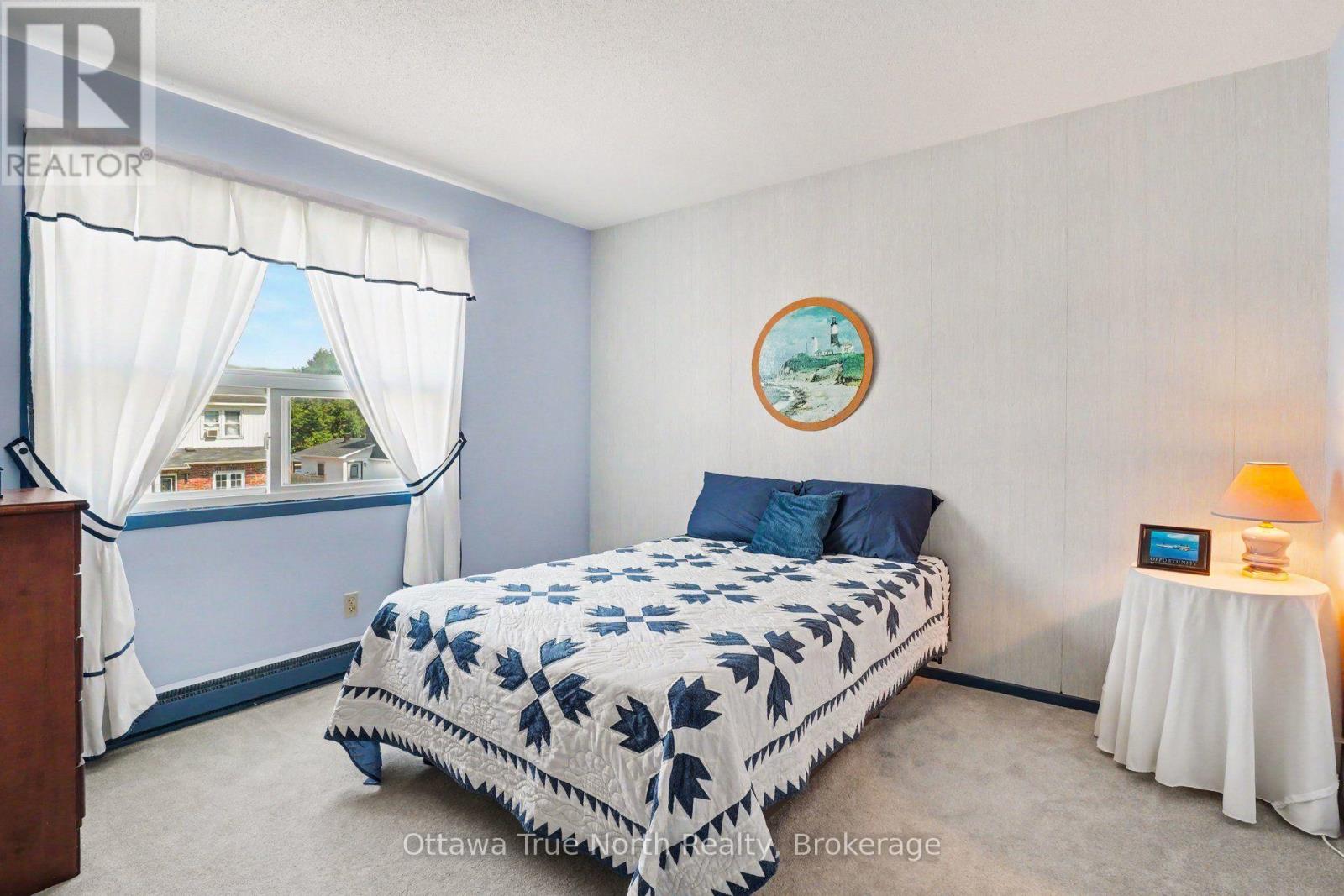 180 EDWARD STREET S - 20