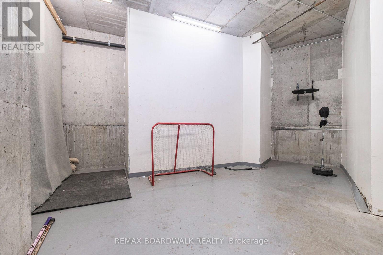 210 – 1025 GRENON AVENUE, Ottawa. Luxury613. By Peter Sagos - Image 29