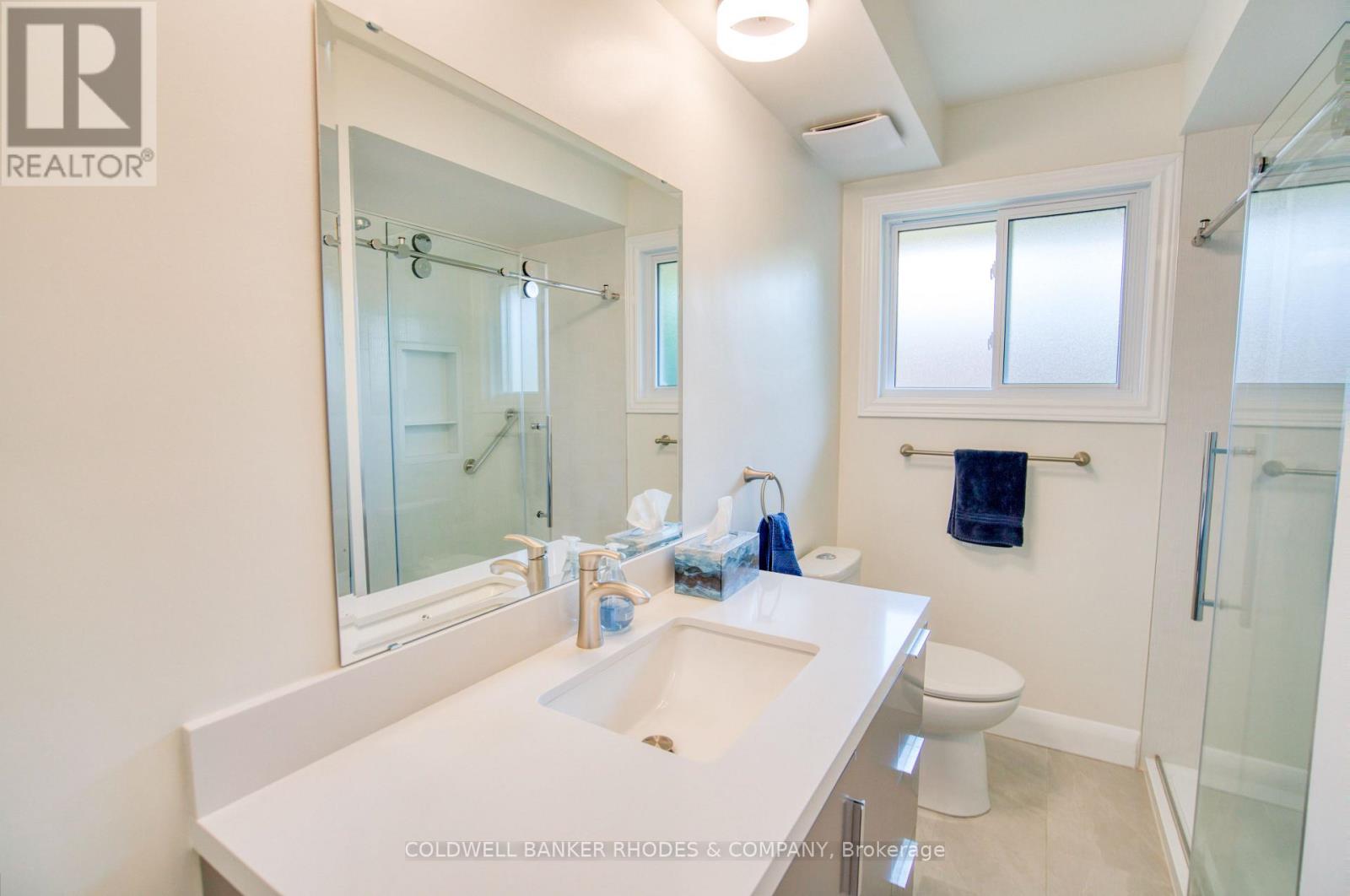 781 DICKENS AVENUE, Ottawa. Luxury613. By Peter Sagos - Image 11