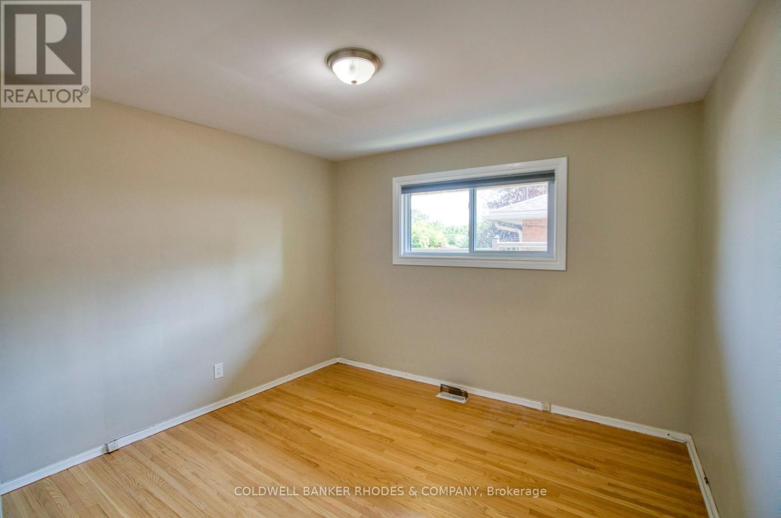 781 DICKENS AVENUE, Ottawa. Luxury613. By Peter Sagos - Image 14
