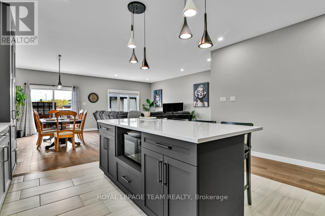203 FILION STREET - 9
