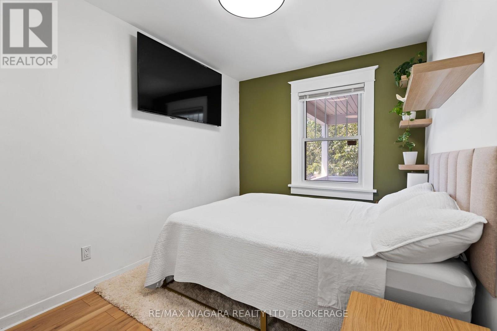 92 DELHI STREET - Image 13