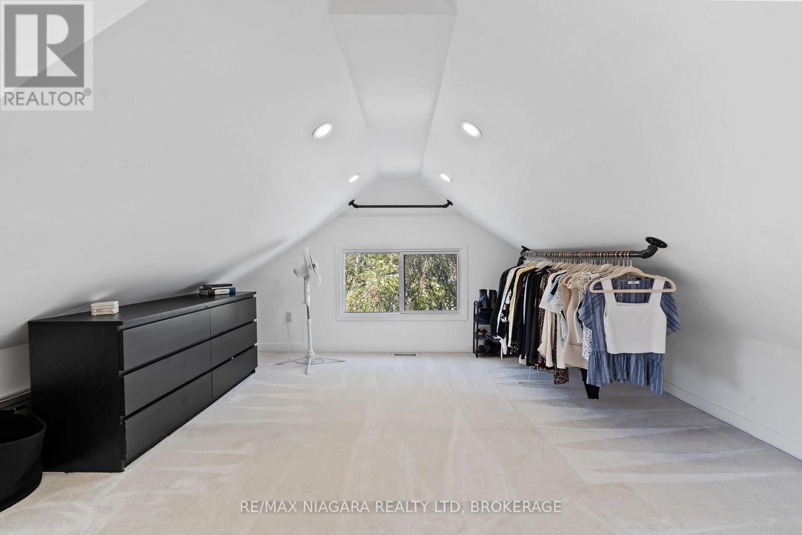 92 DELHI STREET - Image 16