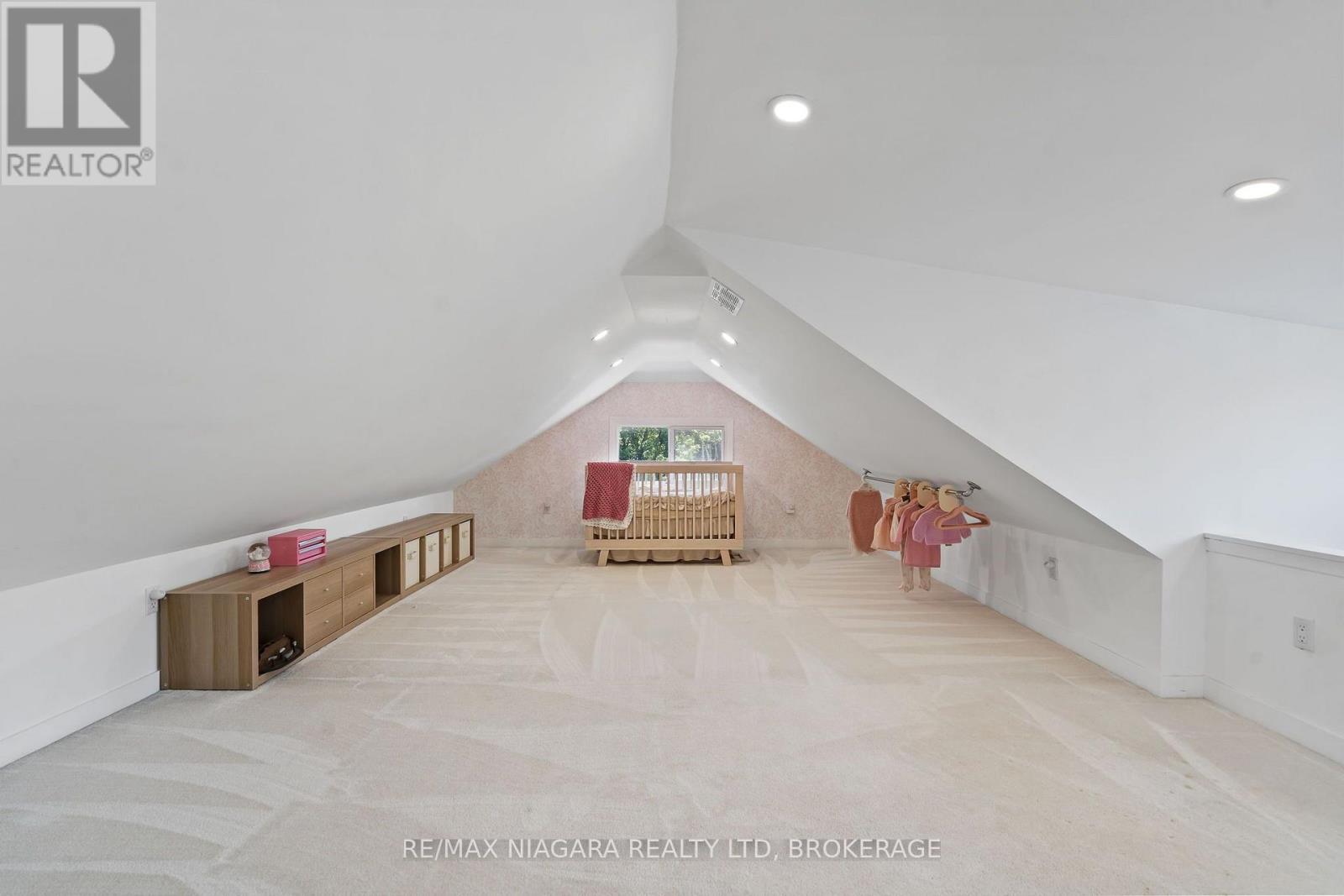 92 DELHI STREET - Image 17