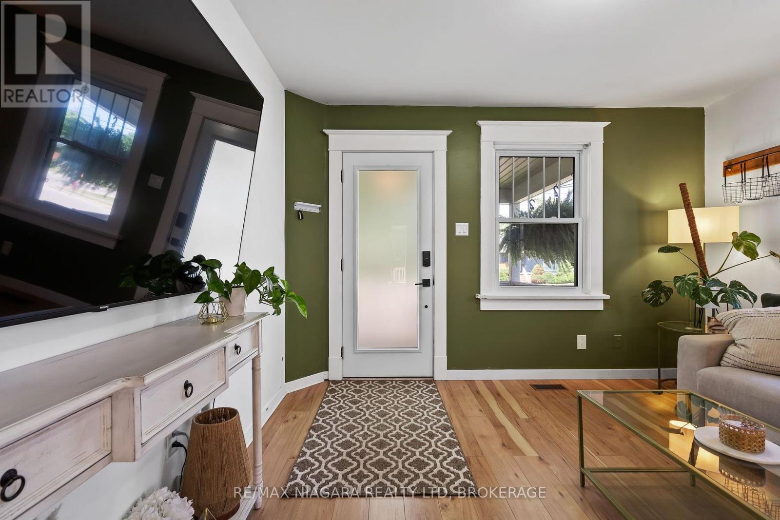 92 DELHI STREET - Image 4