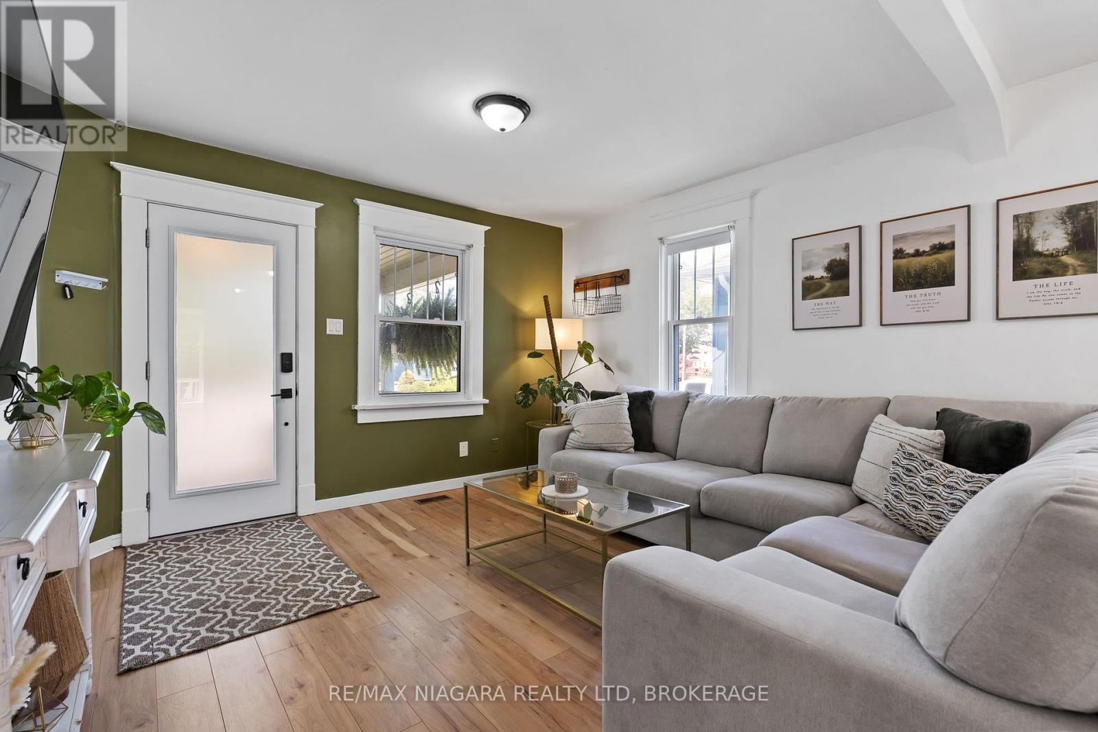 92 DELHI STREET - Image 5