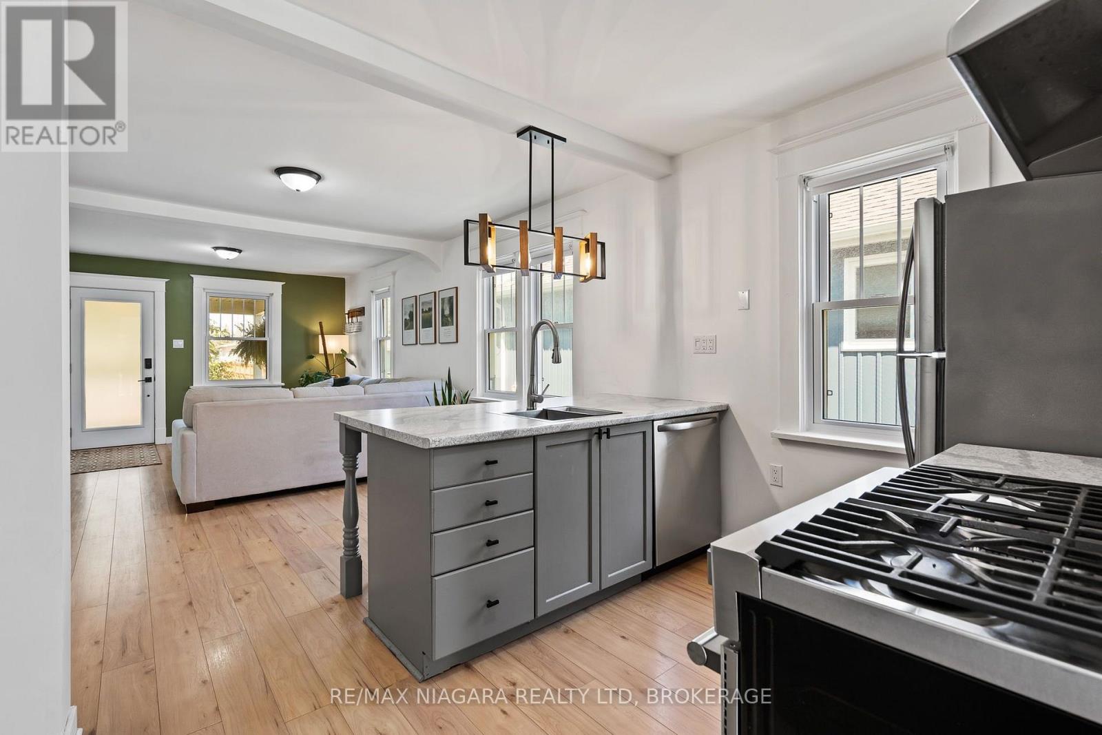 92 DELHI STREET - Image 9
