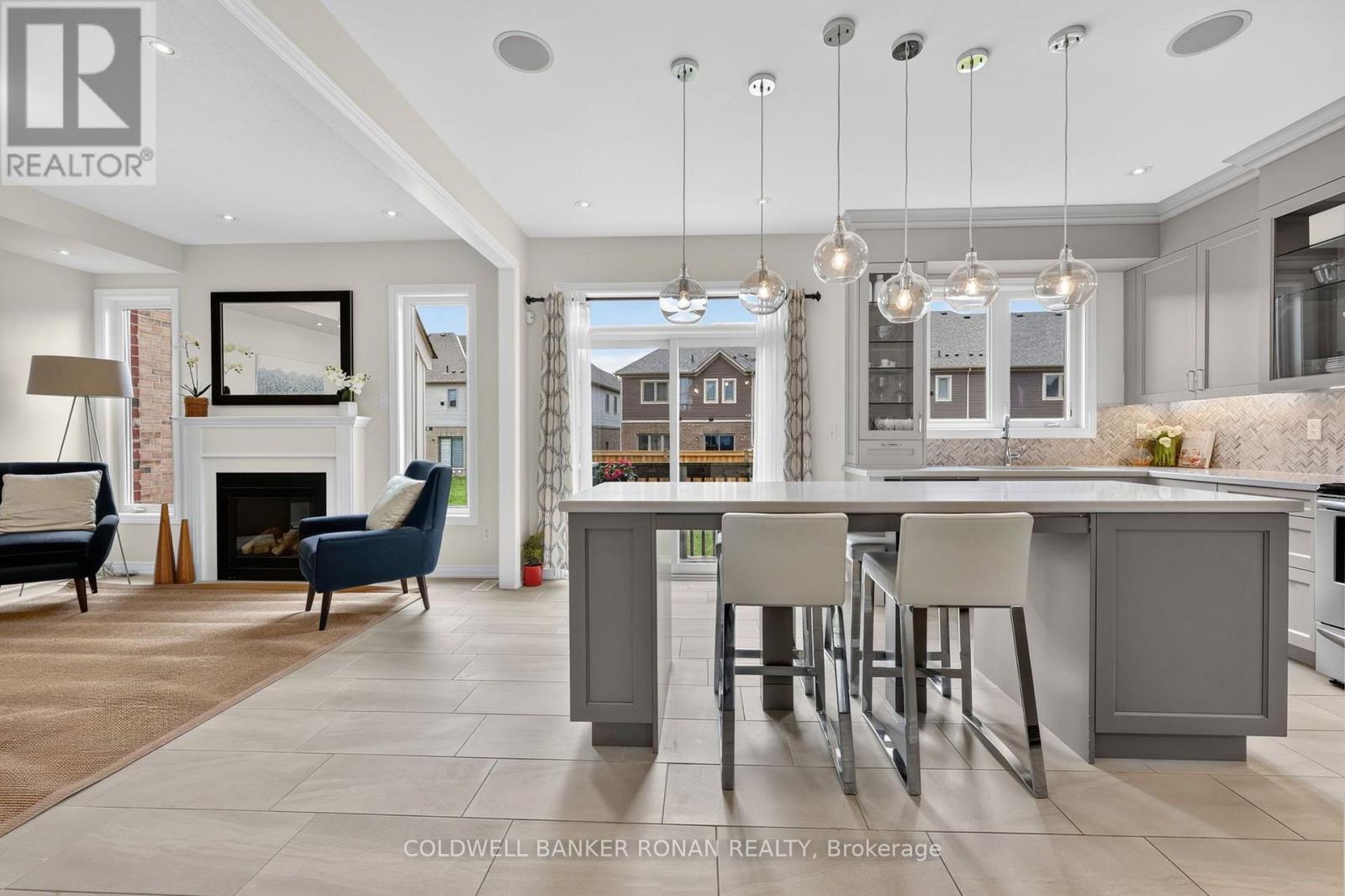 120 LORNE THOMAS PLACE - 11