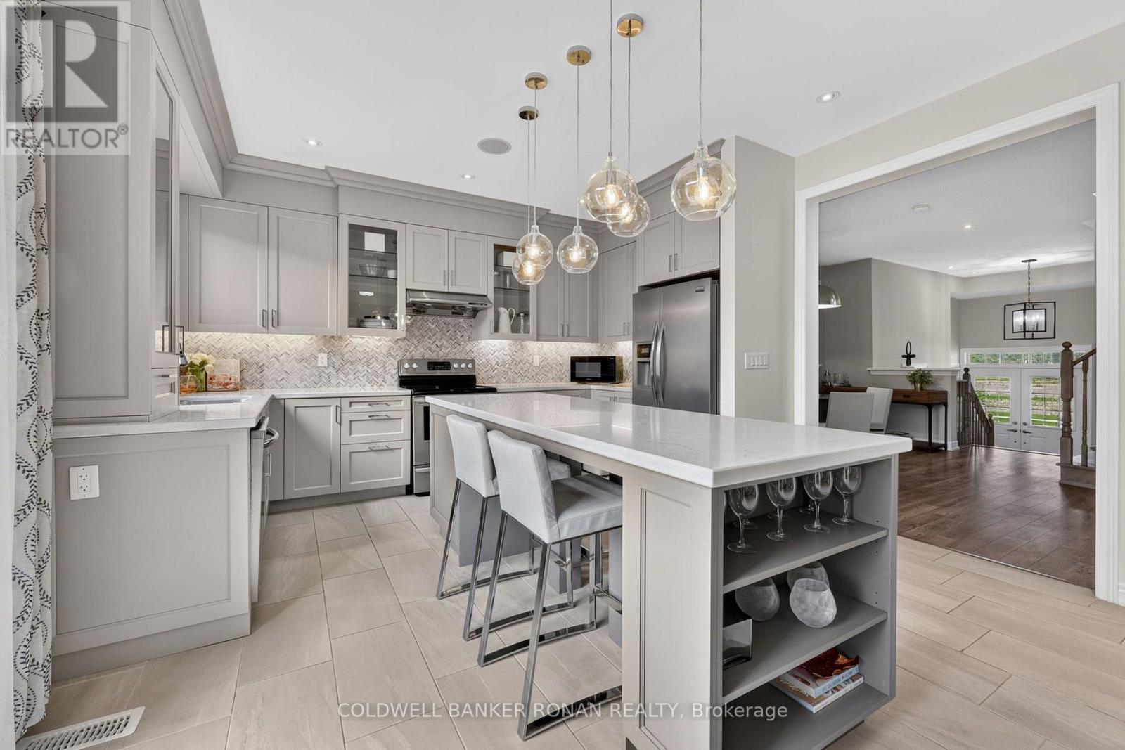 120 LORNE THOMAS PLACE - 14