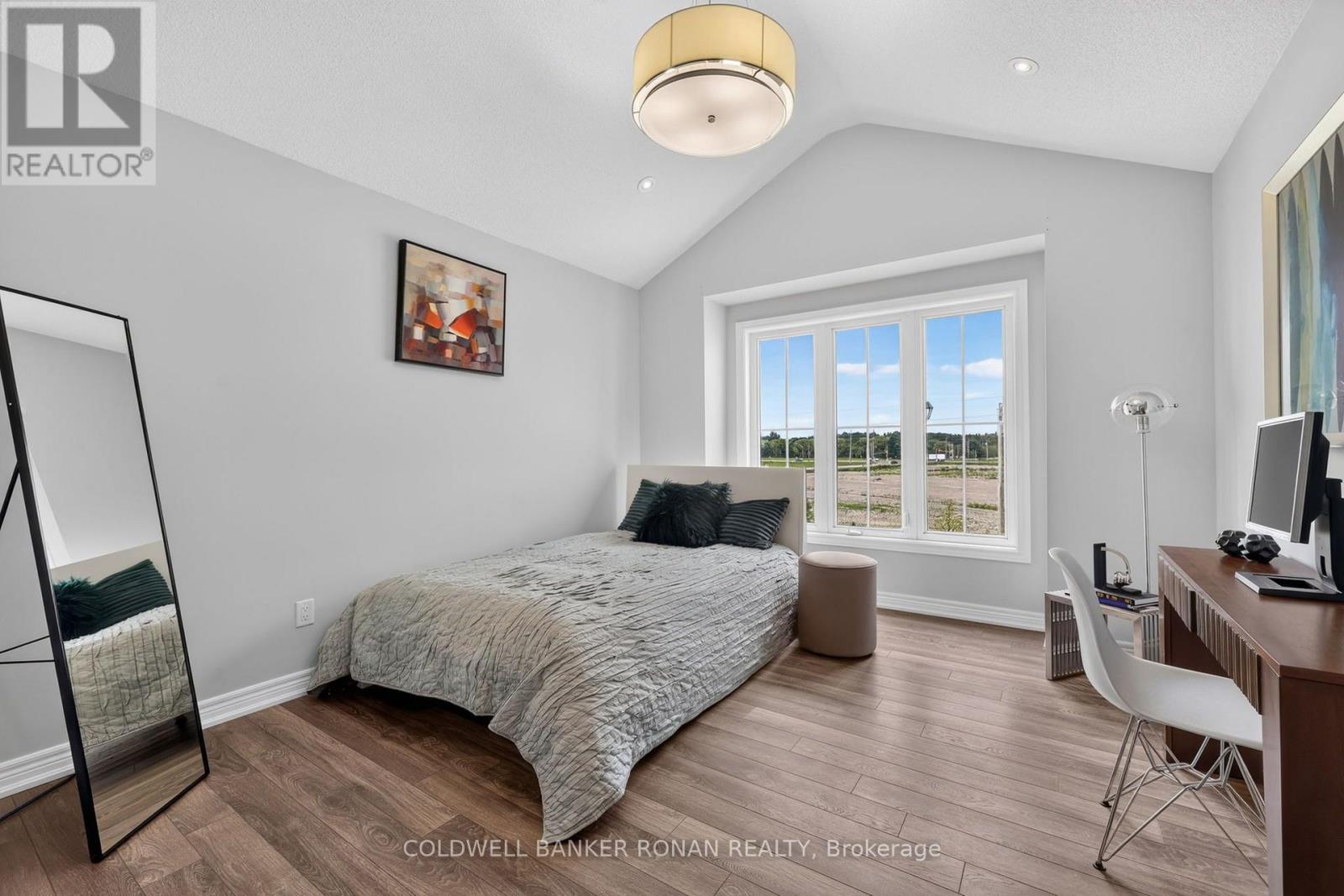 120 LORNE THOMAS PLACE - 26