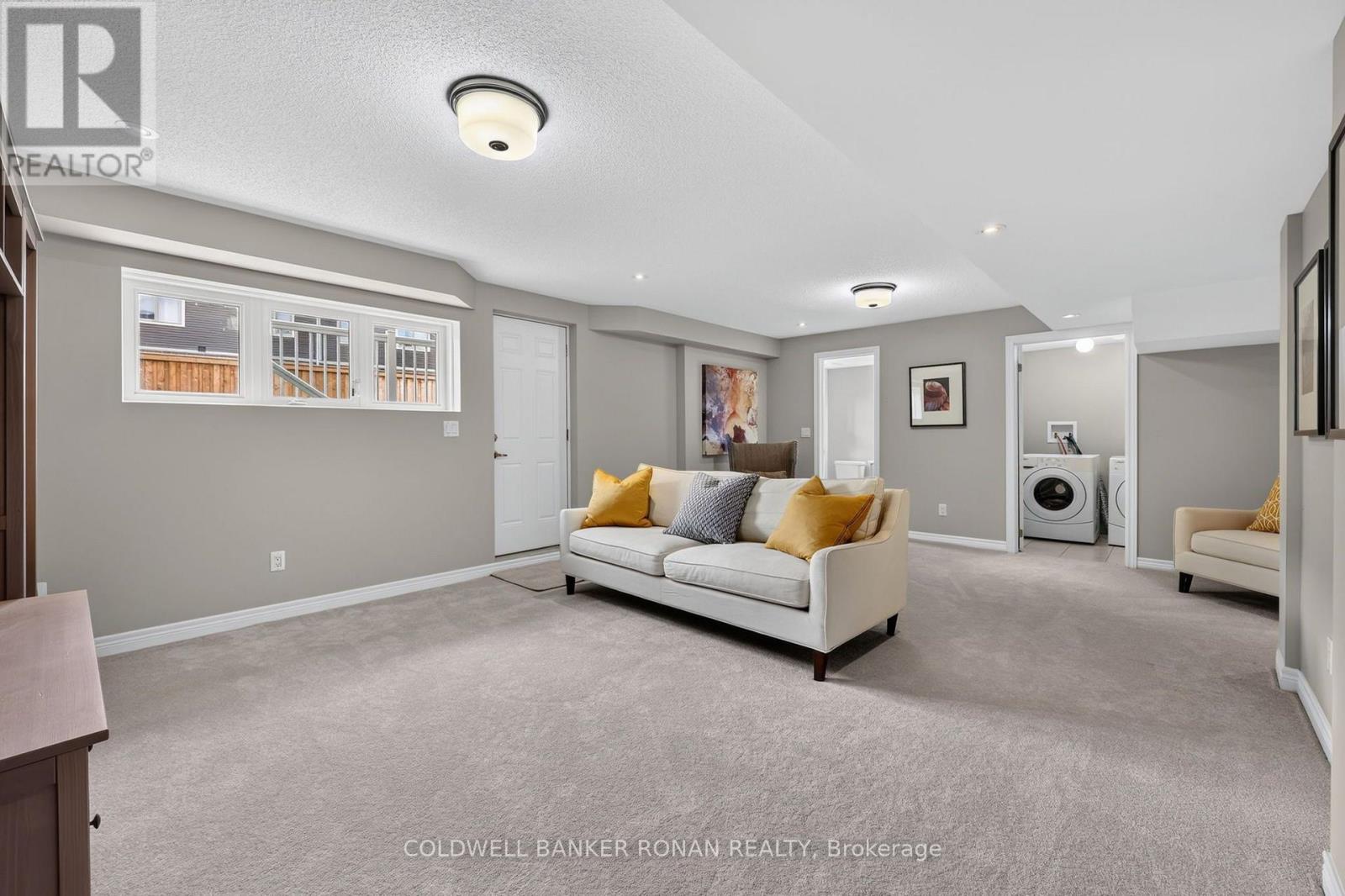 120 LORNE THOMAS PLACE - 34