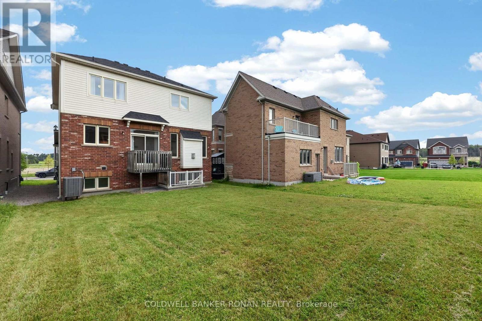 120 LORNE THOMAS PLACE - 44