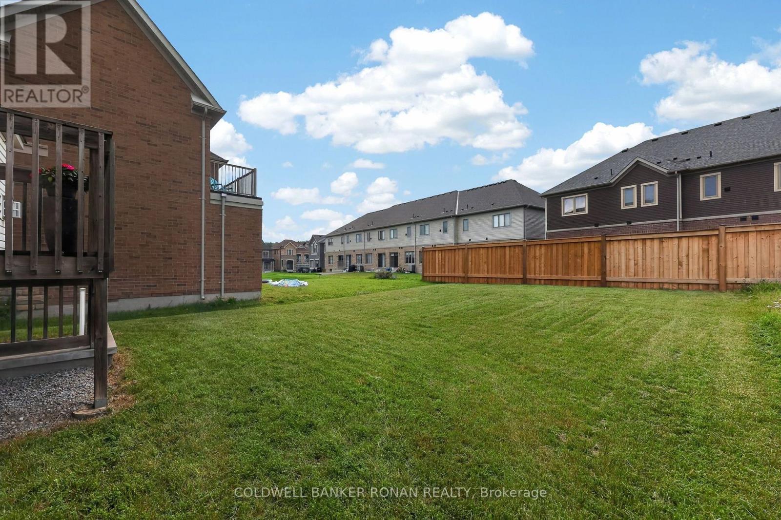 120 LORNE THOMAS PLACE - 41